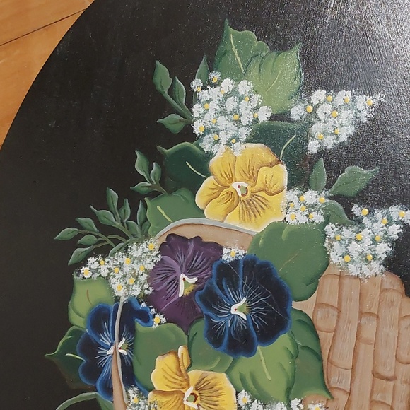 Handpainted Tole Basket Of Pansies Black Oval Wall Plaque 15" x 10.5" - Picture 3 of 7